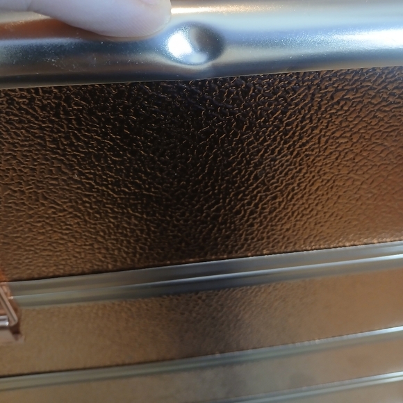 Elegant Rose Gold Makeup Train Case with Wheels - Picture 13 of 13